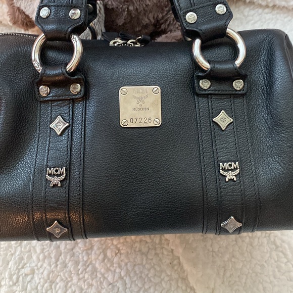 MCM Black Leather Satchel with Silver Details - Picture 2 of 15